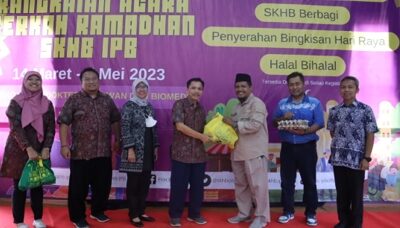 SKHB Bersama IKA FKH Selenggarakan Kegiatan Berbagi Bingkisan Hari Raya Ramadhan