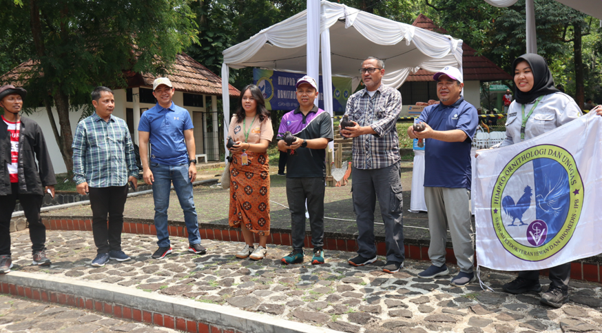 Himpunan Profesi Ornithologi dan Unggas Gelar Kontes Ayam Ketawa Nasional